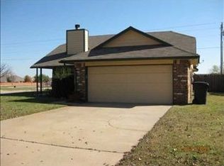 17724 Iron Ln, Edmond, OK 73012