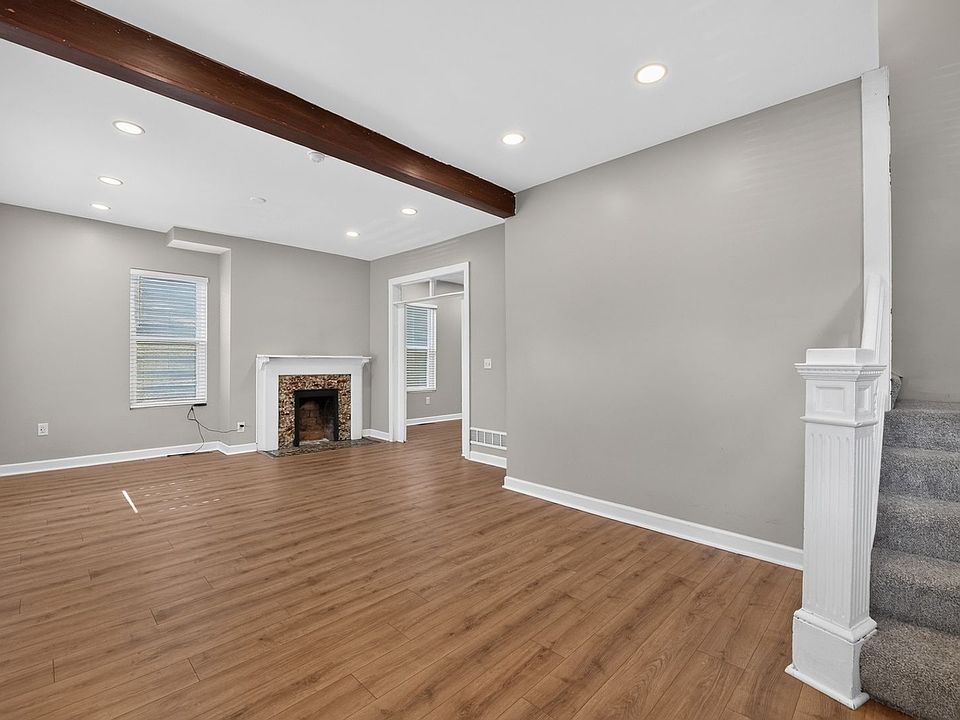 1st image of 2516 Agnes Ave