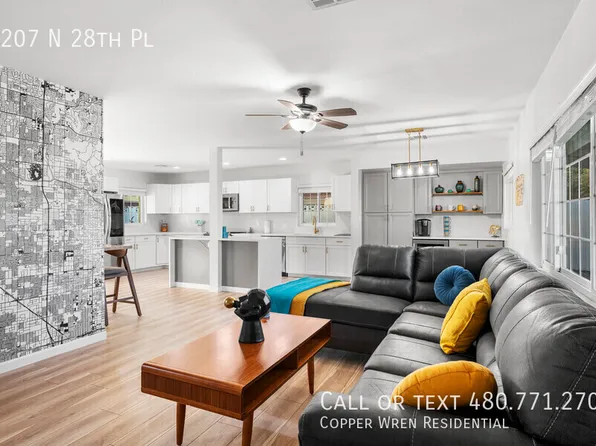 2207 N 28th Pl, Phoenix, AZ 85008
