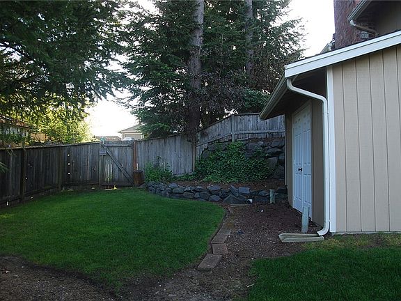 4th image of 10217 102nd Avenue Ct SW