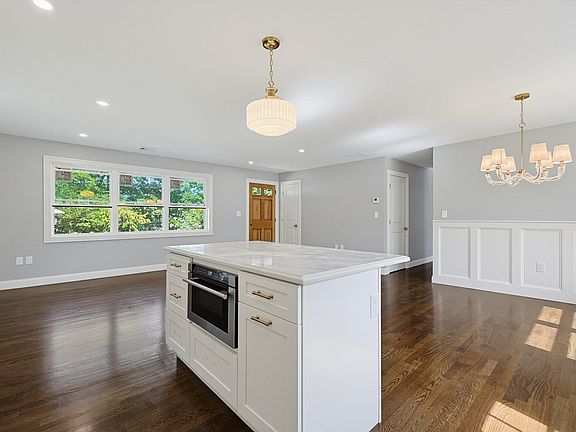 4th image of 7 Hamilton St