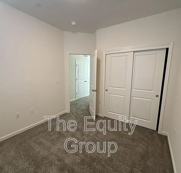 733 S Pinkham #101 — Photo 24