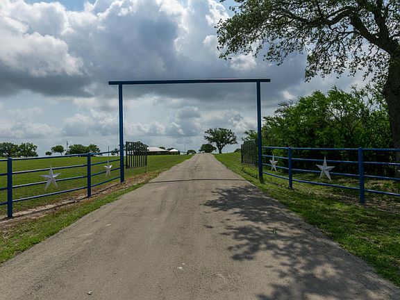 5th image of 3613 Fm 1349