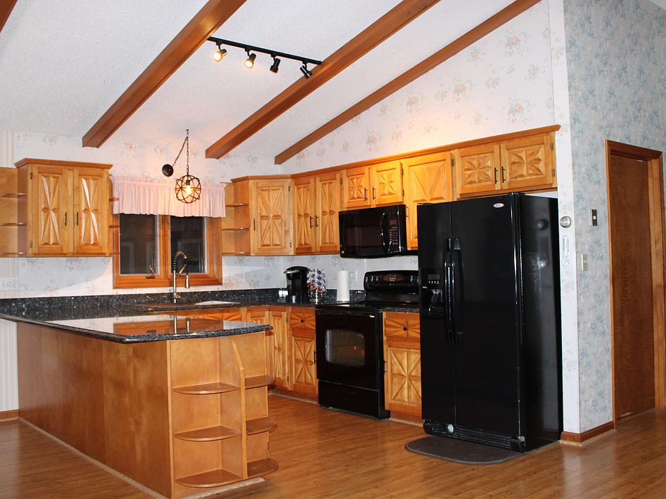 2nd image of 270 Ridge Road