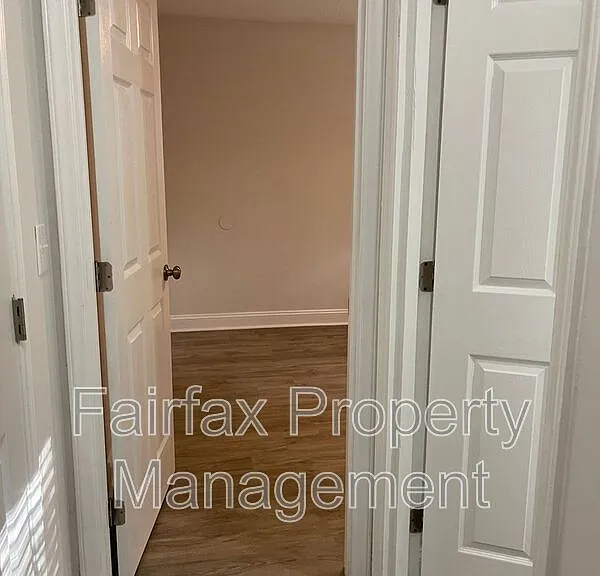 1120 Elmo St #B — Photo 16