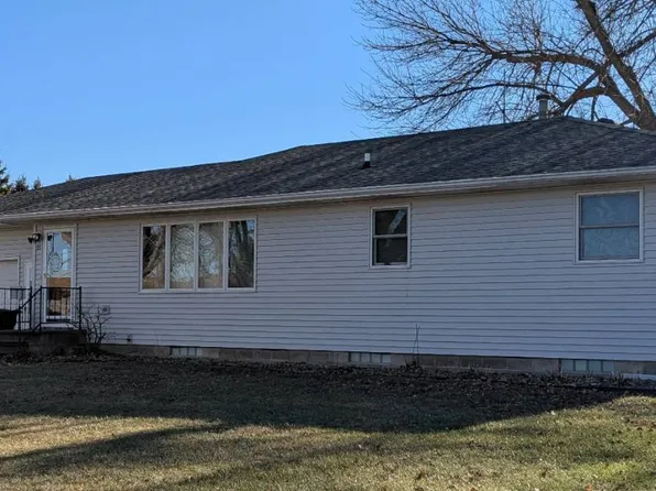 11 Ohm Dr, Mapleton, IA 51034