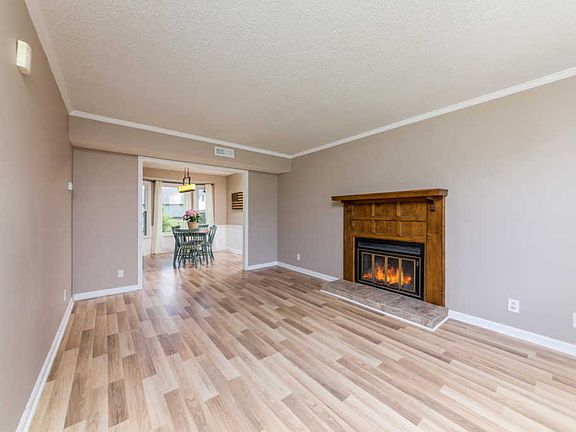 3rd image of 3401 Minor Dr