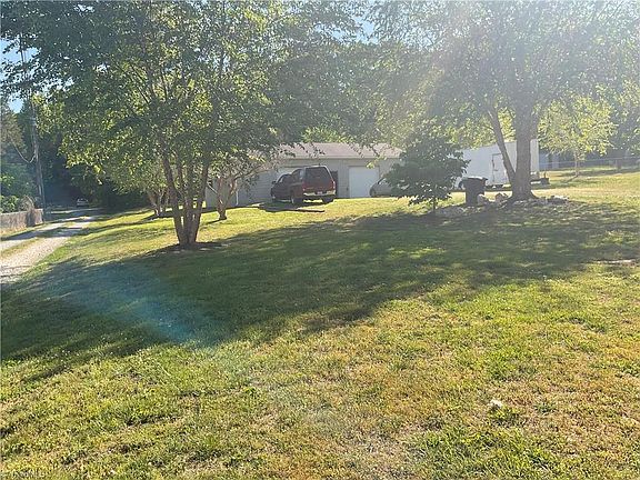 5th image of 2190 Sullivan Rd
