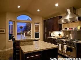 4th image of 34 E Churchill Dr