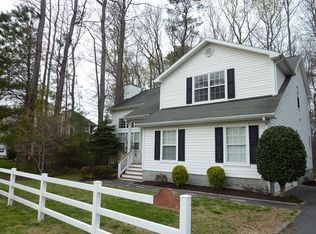 13 Links Ln, Berlin, MD 21811