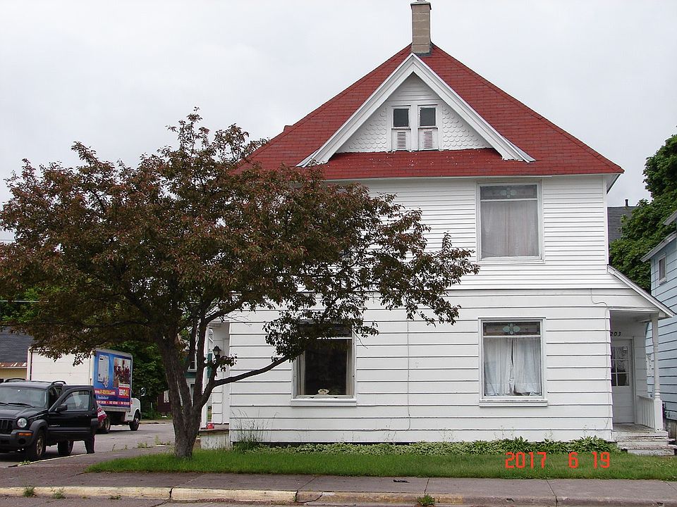 2nd image of 701 Portland St