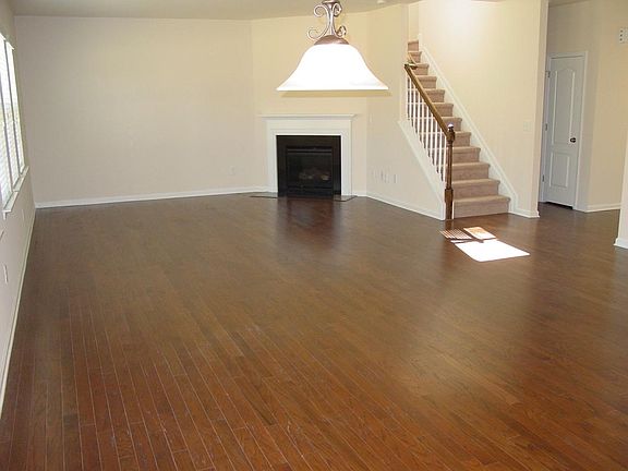 5th image of 1805 Deer Meadows Dr
