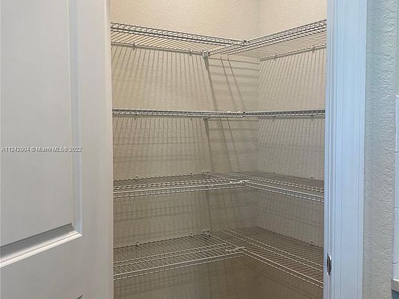4th image of 3167 Pigeon Plum Dr
