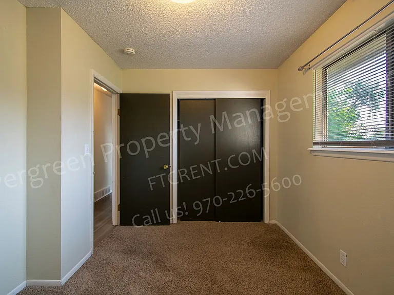 1912 W Plum St — Photo 14