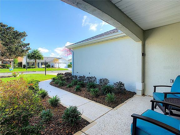4th image of 832 Ramos Dr