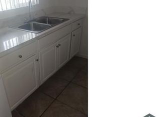 3511 Chicago Ave APT P, Riverside, CA 92507