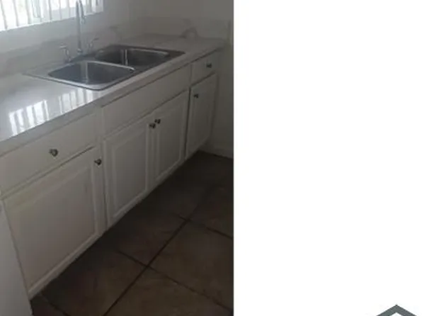 3511 Chicago Ave APT P, Riverside, CA 92507