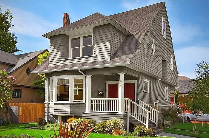 Historic apartment house in the Harvard Belmont Historic Mansion District of North Capitol Hill