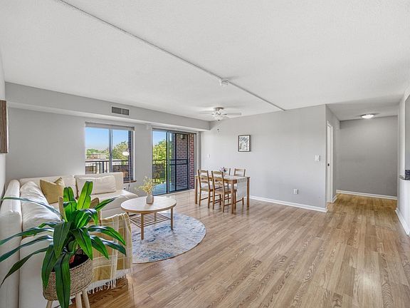 3rd image of 30 Stearns Rd APT 505