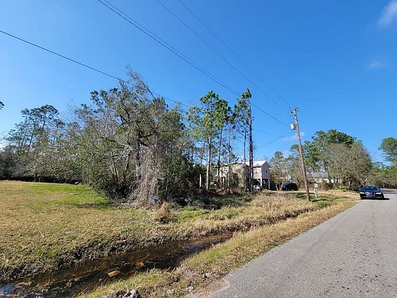 5th image of 10175 River Dr