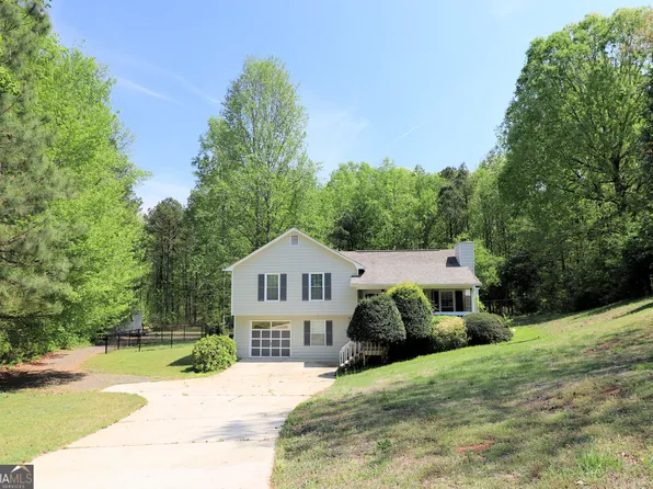 192 Deerfield Dr, Hiram, GA 30141