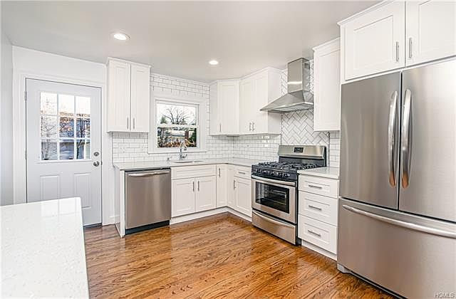 1st image of 16 Maria Ln