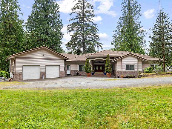 2nd image of 26350 Trethewey Cres