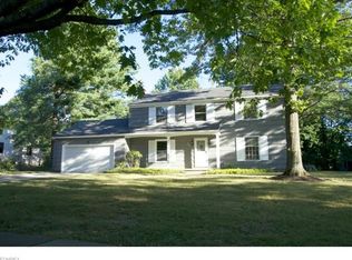 270 Hartford Dr, Hudson, OH 44236