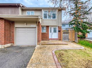 2656 Los Palmas Ct, Mississauga, ON L5N 2G7