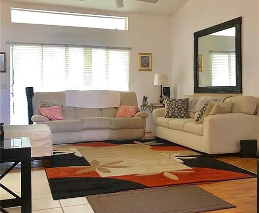 3rd image of 18008 Horseshoe Bay Cir