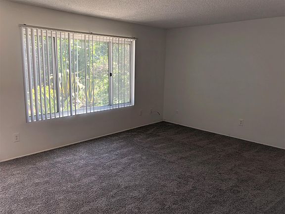 4th image of 2677 Marathon Dr APT 1D