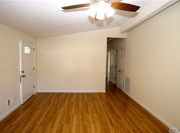 2nd image of 725 Scherger Ave