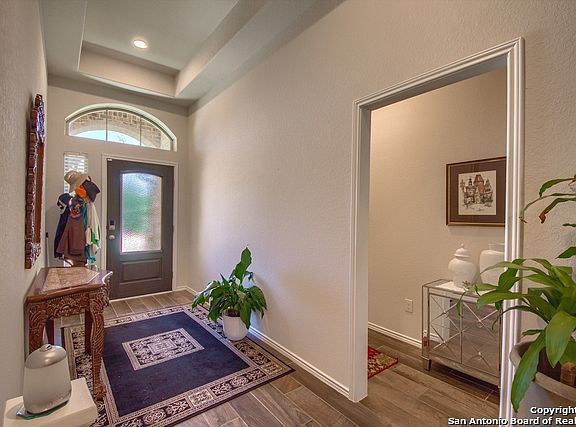 4th image of 2984 Coral Way