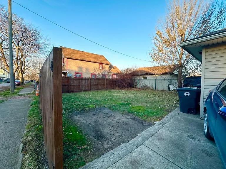 1624 Castle Ave #DOWNSTAIRS — Photo 17