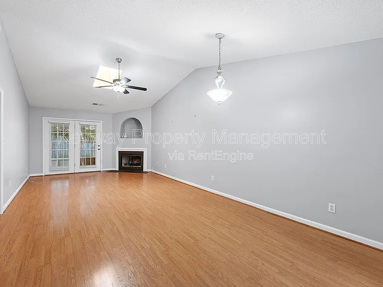 133 Single Tree Ln SW — Photo 2