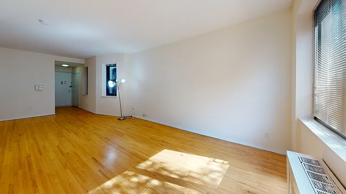 Rented by Bond New York | media 2