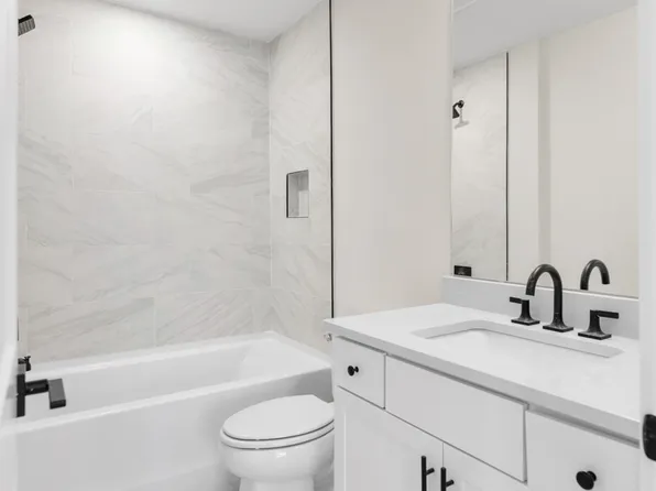 714 41st Ave N, Nashville, TN 37209