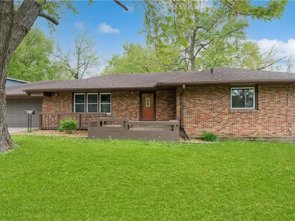 2921 Easton Blvd, Des Moines, IA 50317