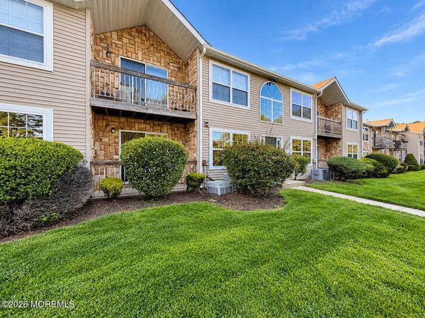 49 Diane Dr