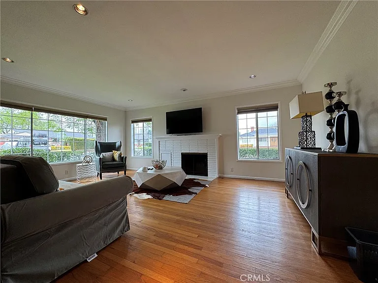 110 Santa Ynez Dr — Photo 12