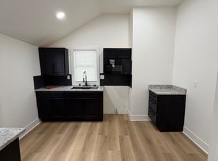 3348 W 32nd St, Cleveland, OH 44109