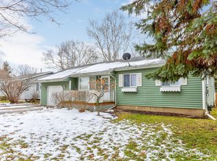 911 E Judd St, Greenville, MI 48838