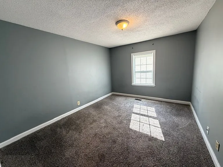 247 Dooley St NE — Photo 4