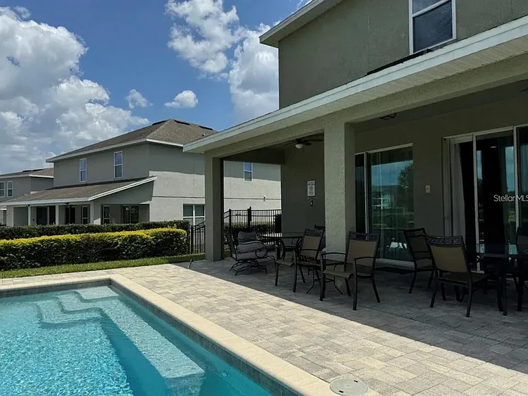 7738 Fairfax Dr — Photo 4