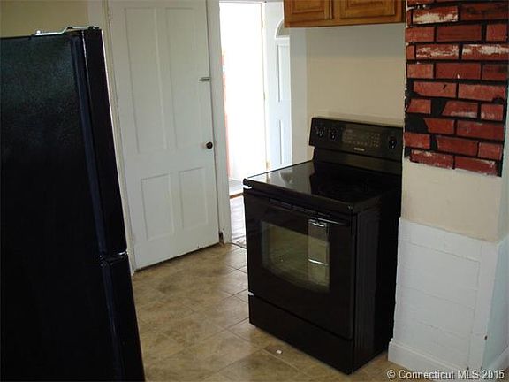 5th image of 430 Silver Ln