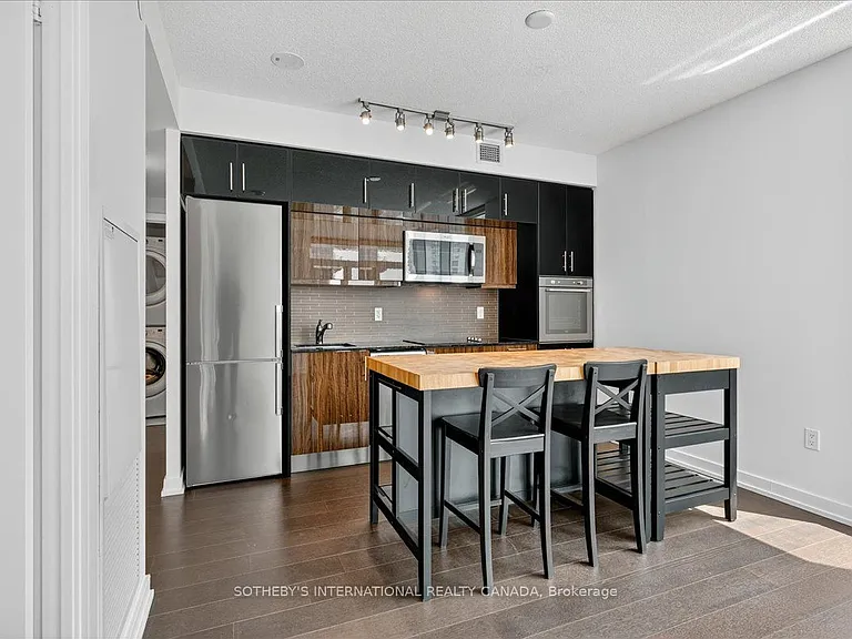 10 York St #2105 — Photo 48
