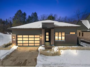 4182 Prescott Park Cir, West Bloomfield, MI 48323