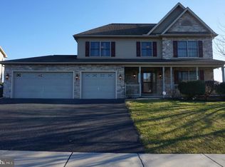 6634 Painted Sky Dr, Harrisburg, PA 17111