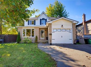 74 Stirling Macgregor Dr, Cambridge, ON N1S 4T1