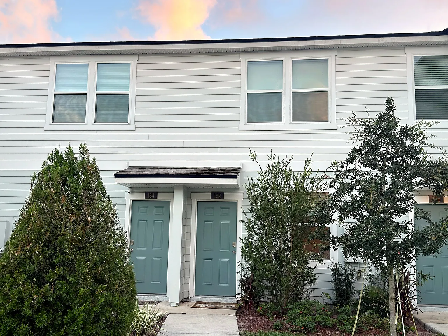 2 bed, 1109 sqft, $1,695 — Photo 2